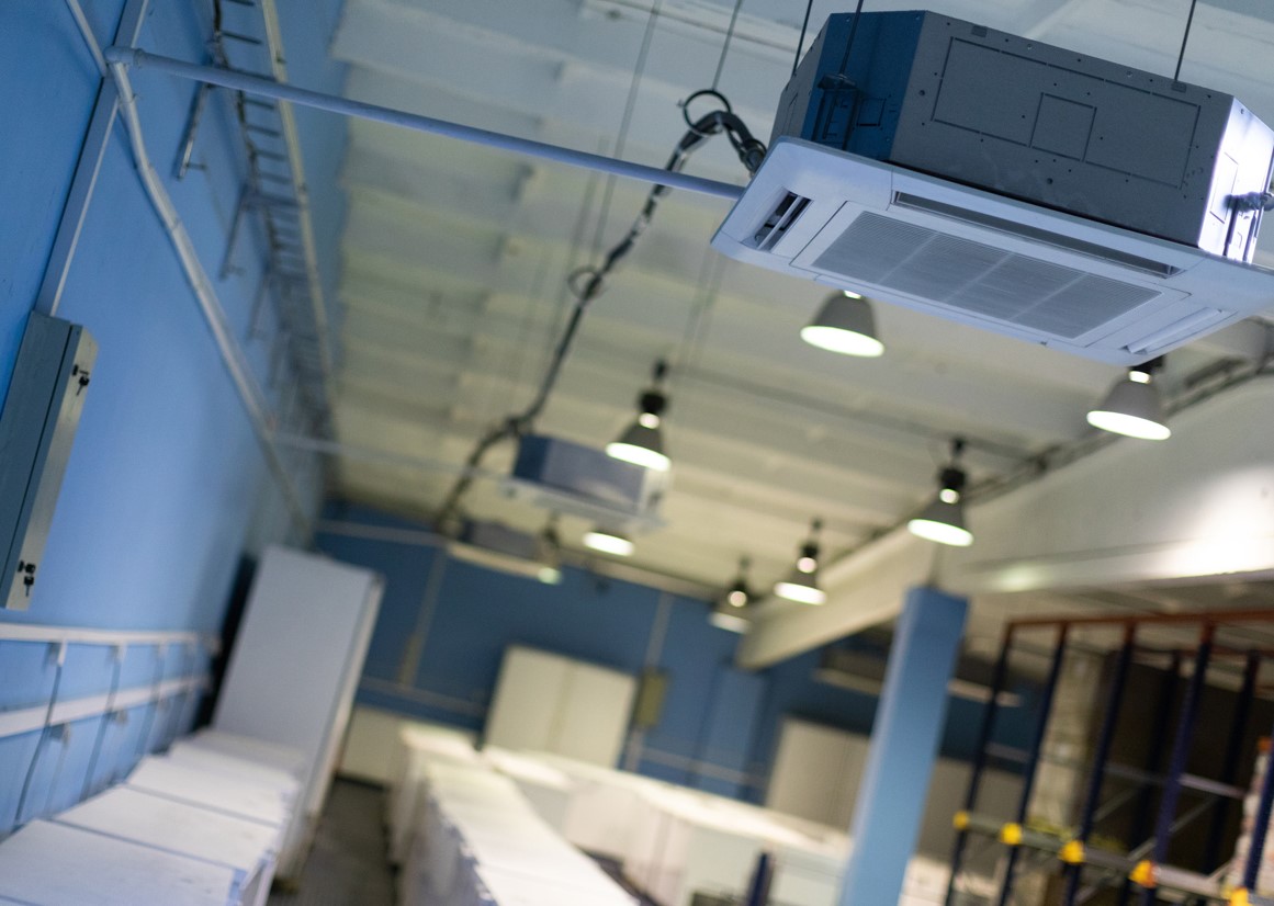 Air conditioning in school classrooms